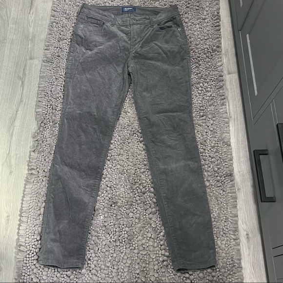 🎉HP🎉 Old Navy 🤩 Rockstar Midrise Corduroy Pants - 8 Petite - Hard to Find - Picture 3 of 7